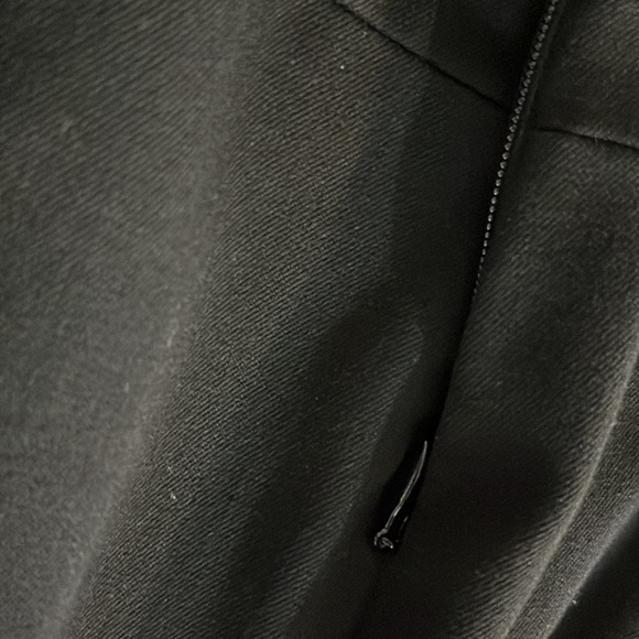 Size 2 Black Express Pencil Skirt - Picture 4 of 4